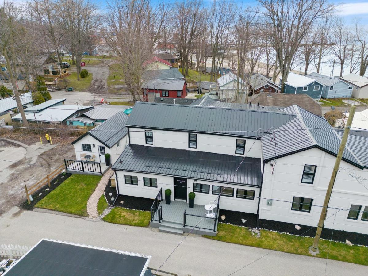 Luxe Lodges On Lake Erie Порт Доувър Екстериор снимка