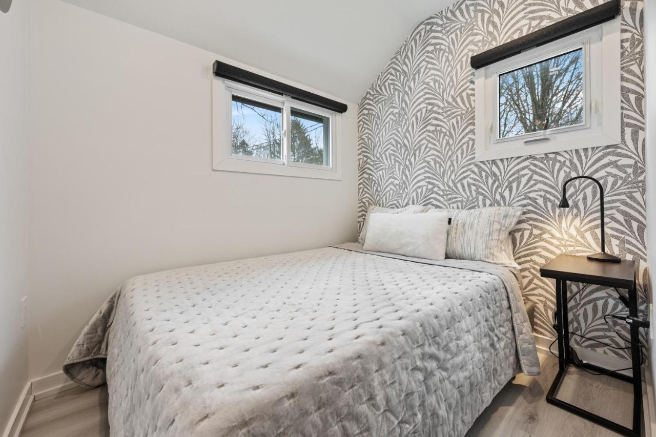 Luxe Lodges On Lake Erie Порт Доувър Екстериор снимка